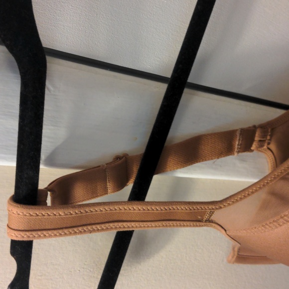 BALI Brown Tan Bra with Underwire, No Padding 40DD EUC - Picture 9 of 13